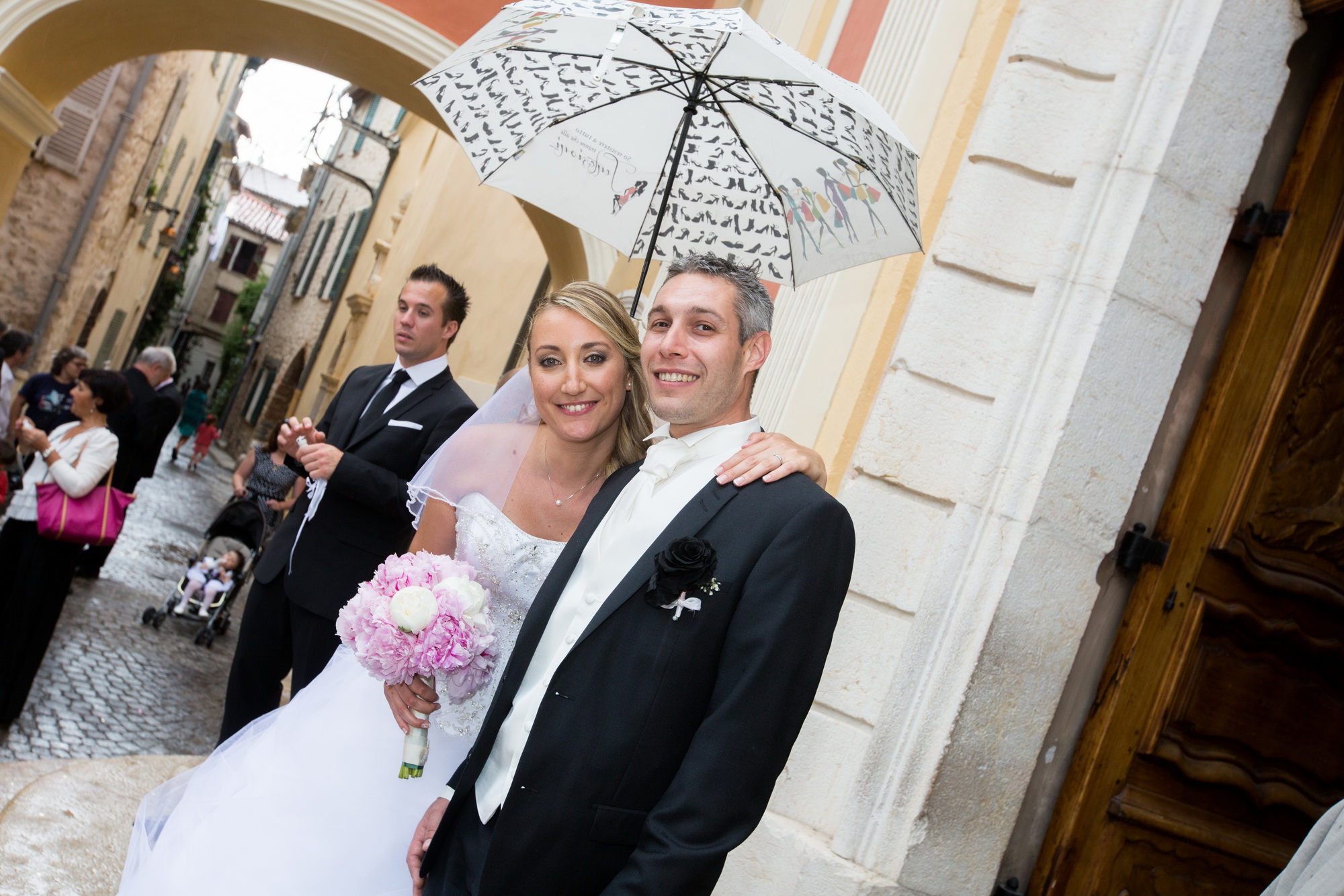Le Mariage de Delphine et Franck, église notre Dame d'antibes, Film de Mariage, PlanetGFX