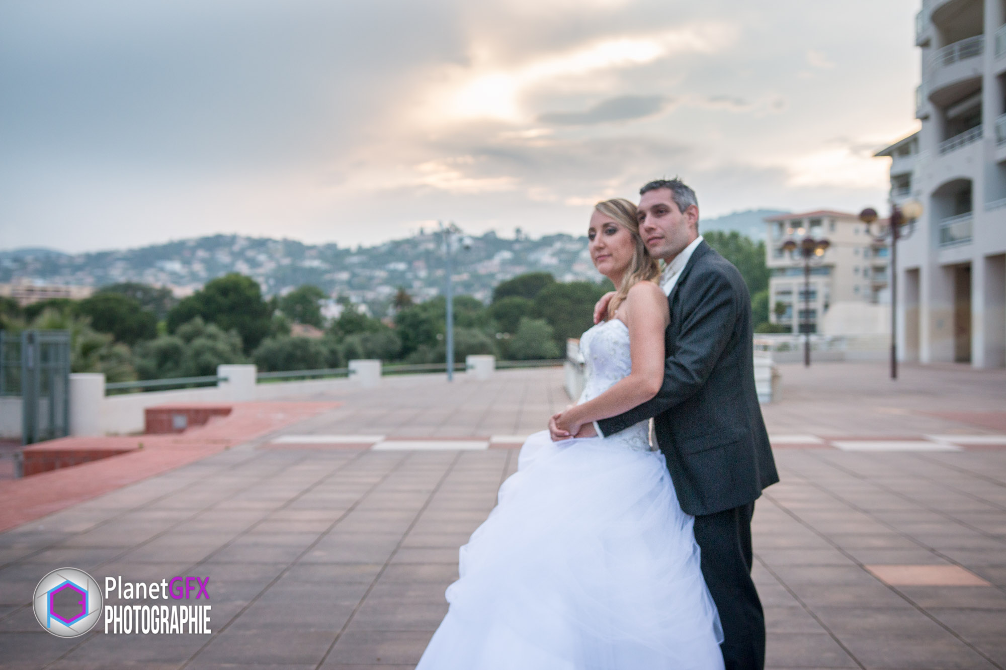 Le Mariage de Delphine et Franck, Romance au parc ExFlora, Golfe Juan, Film de Mariage, PlanetGFX
