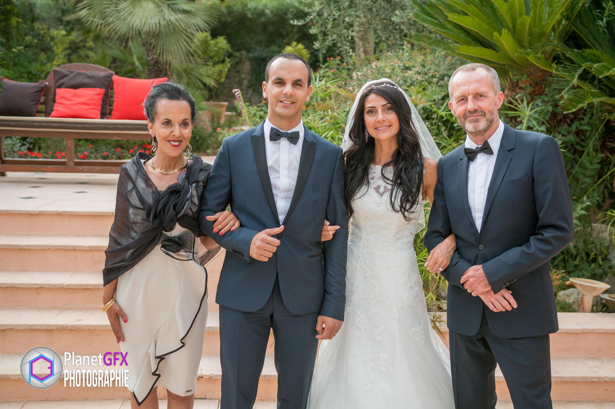 Le Mariage de Léa et Sélim, animations et soirée à la villa, Mougins, Photographie et Film de Mariage, PlanetGFX
