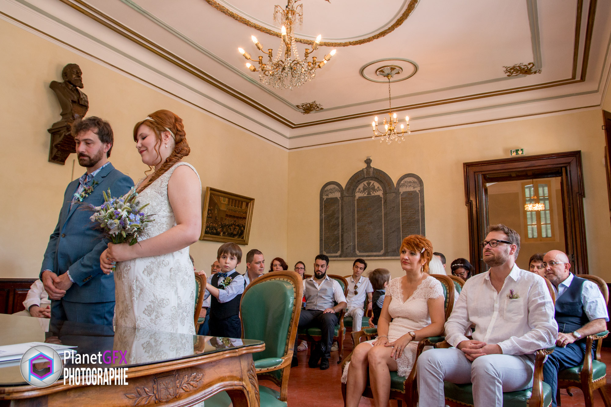 Le Mariage de Maïté et Xavier, cérémonie civile mairie des Arcs sur Argens, Provence, Photographe Mariage, PlanetGFX