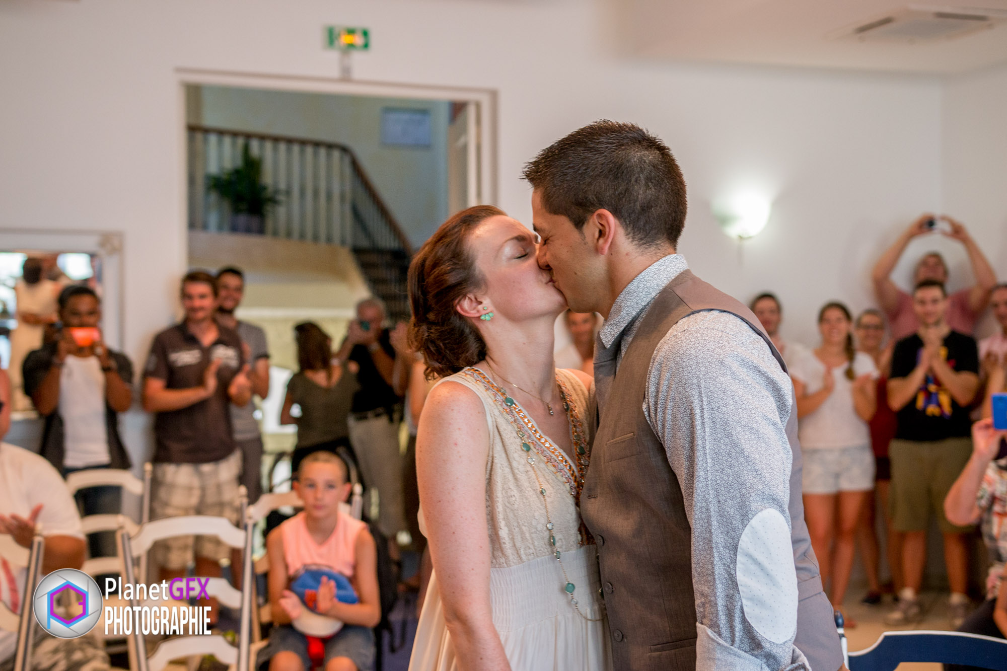 Le Mariage surprise d'Aurélie et Rémi à la mairie de Mandelieu, Photographe Mariage Mandelieu, PlanetGFX