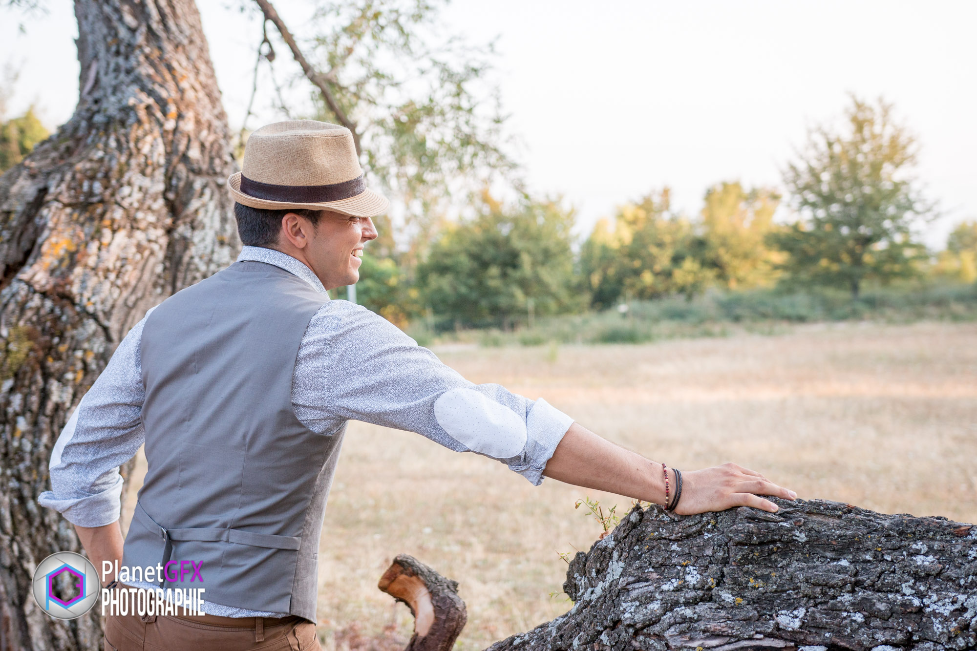 Le Mariage surprise d'Aurélie et Rémi, romance bohême au domaine des courmettes, Tourettes sur Loup, Photographe Mariage, PlanetGFX