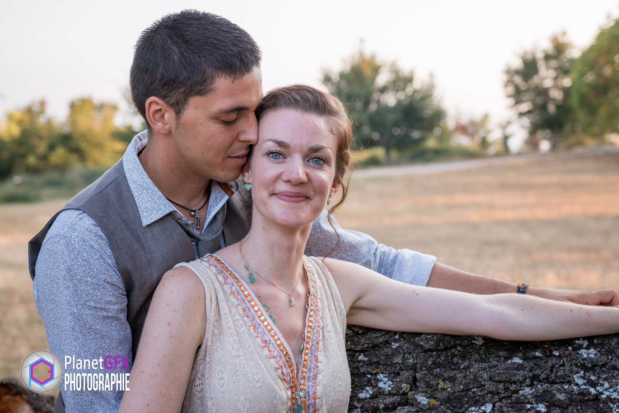 Le Mariage surprise d'Aurélie et Rémi, romance bohême au domaine des courmettes, Tourettes sur Loup, Photographe Mariage, PlanetGFX