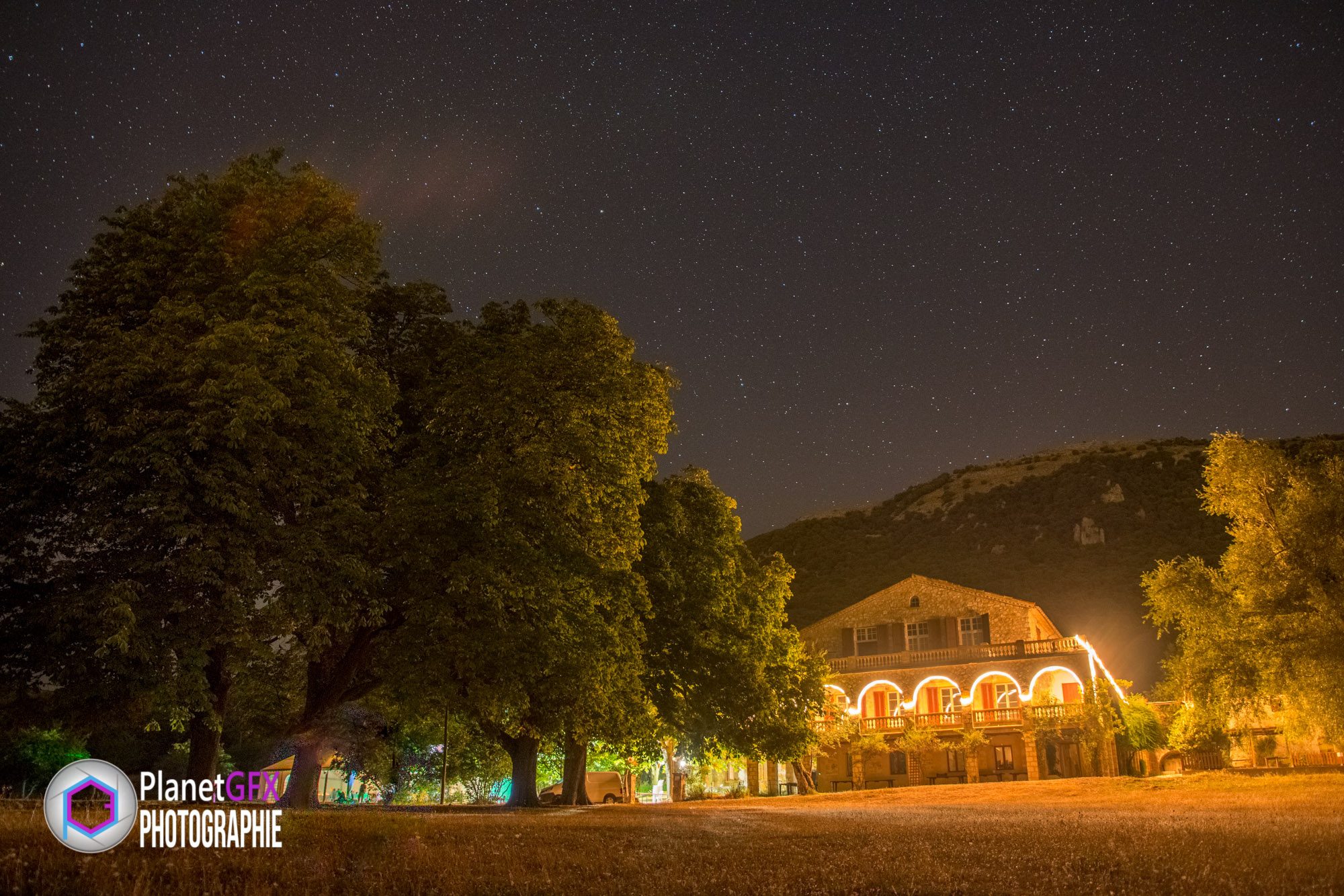 Le Mariage surprise d'Aurélie et Rémi, soirée danse au domaine des courmettes, Tourettes sur Loup, Photographe Mariage, PlanetGFX