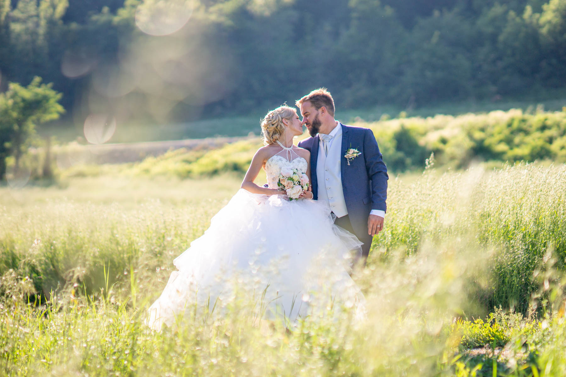 Alexia + Jérémy - film mariage domaine des sources saint benoit romance champetre nature citadelle medievale alpes haute provence | PlanetGFX