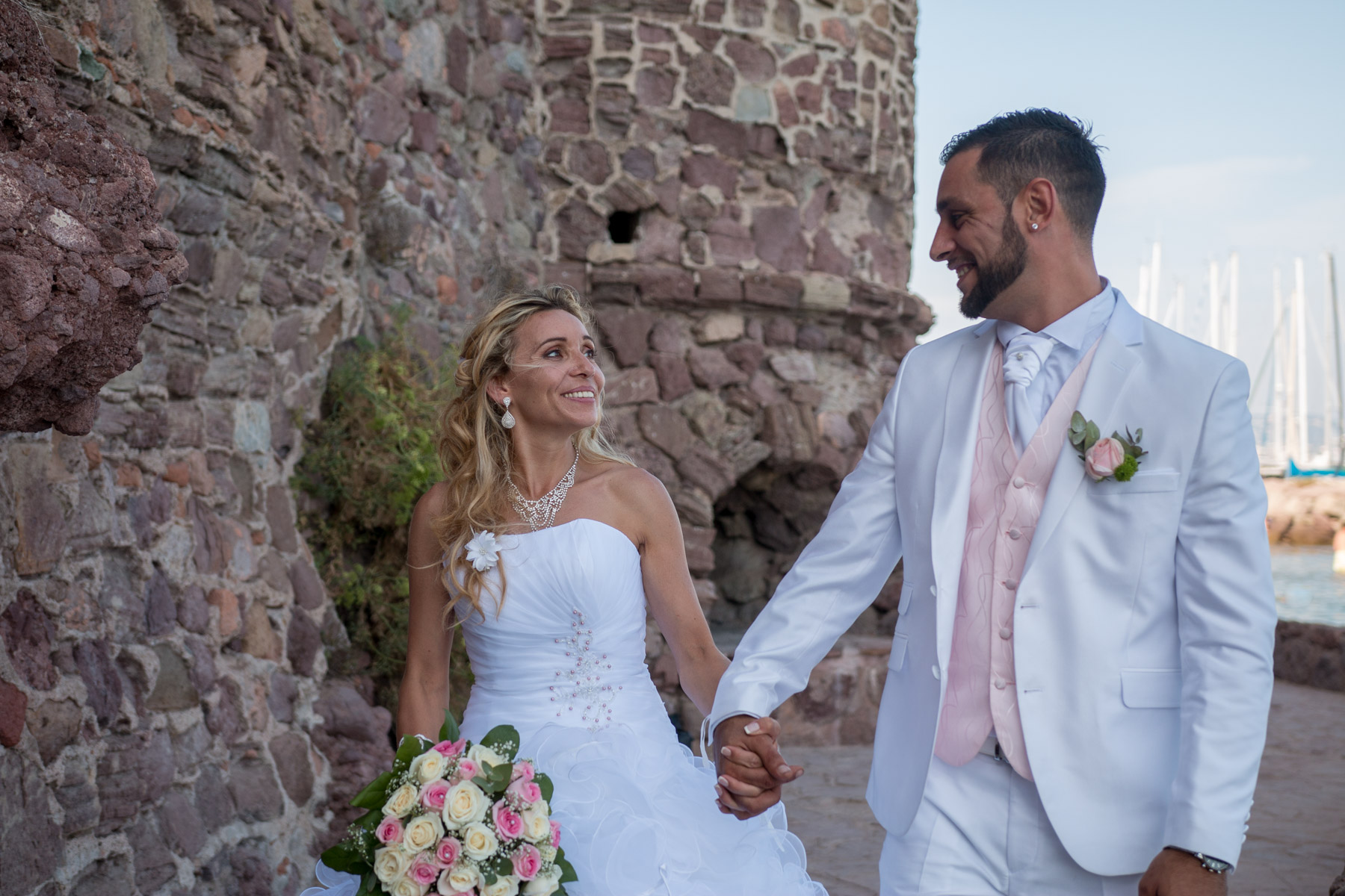 Sylvia + Samir - film mariage chateau mandelieu la napoule bord de mer romance champetre village speracedes alpes maritimes | PlanetGFX